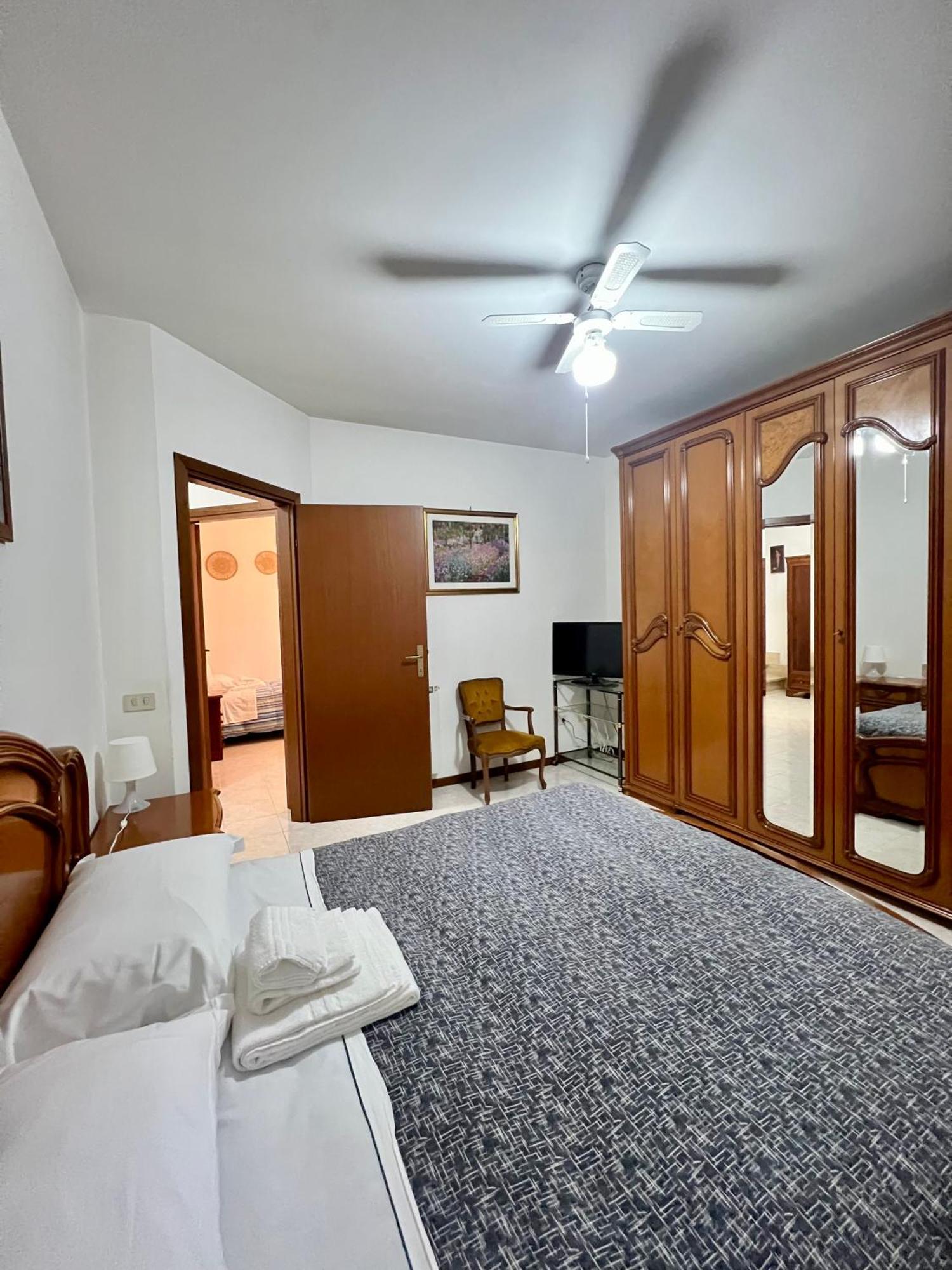 Appartamento Tra Il Borgo E Il Lago أنغويلارا سابازيا المظهر الخارجي الصورة
